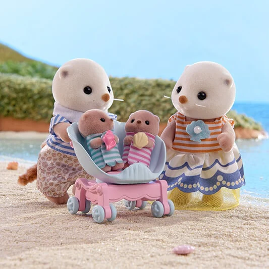 Calico Critters Sea Otter Family - Image 2