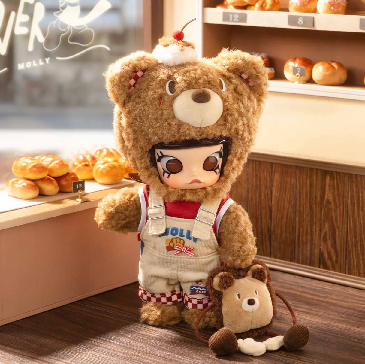 MOLLY Bear Bread 1/8 Action Figure - Image 4