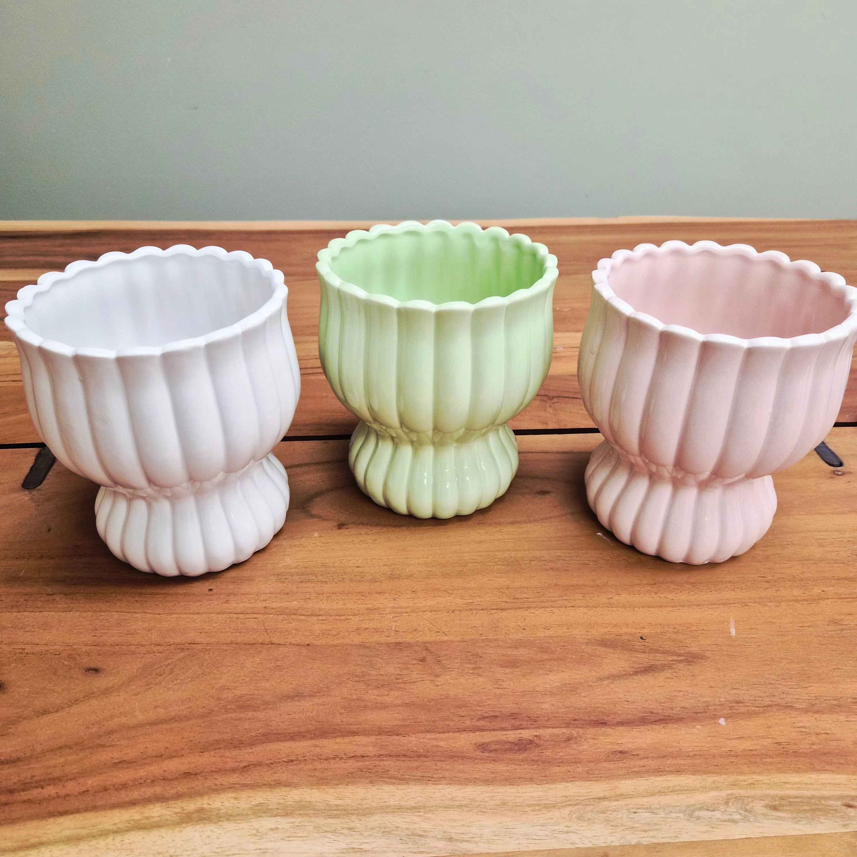 Fluted Petal Planter - Image 2