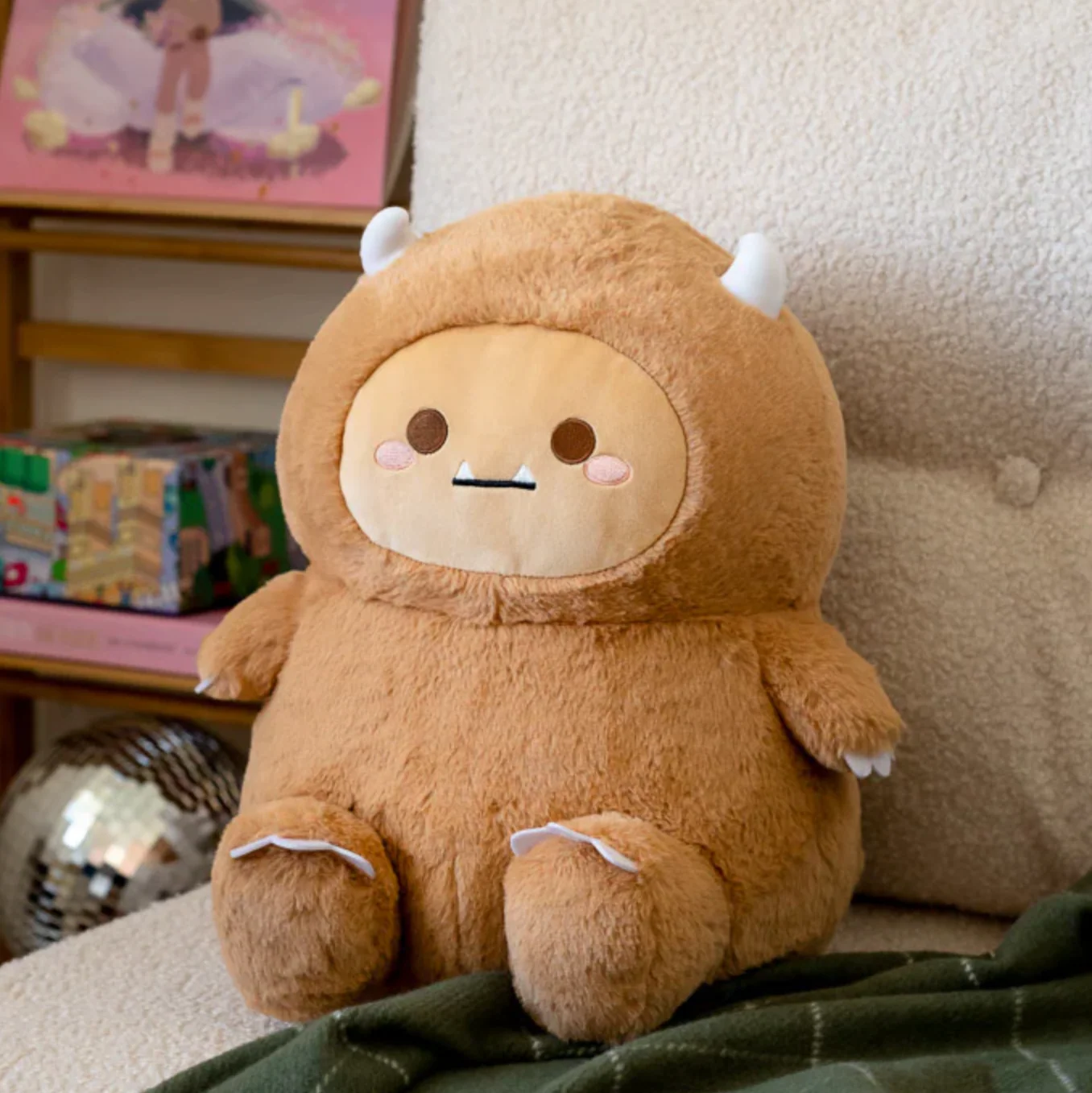 Smoko Hank Yeti Mochi Plush