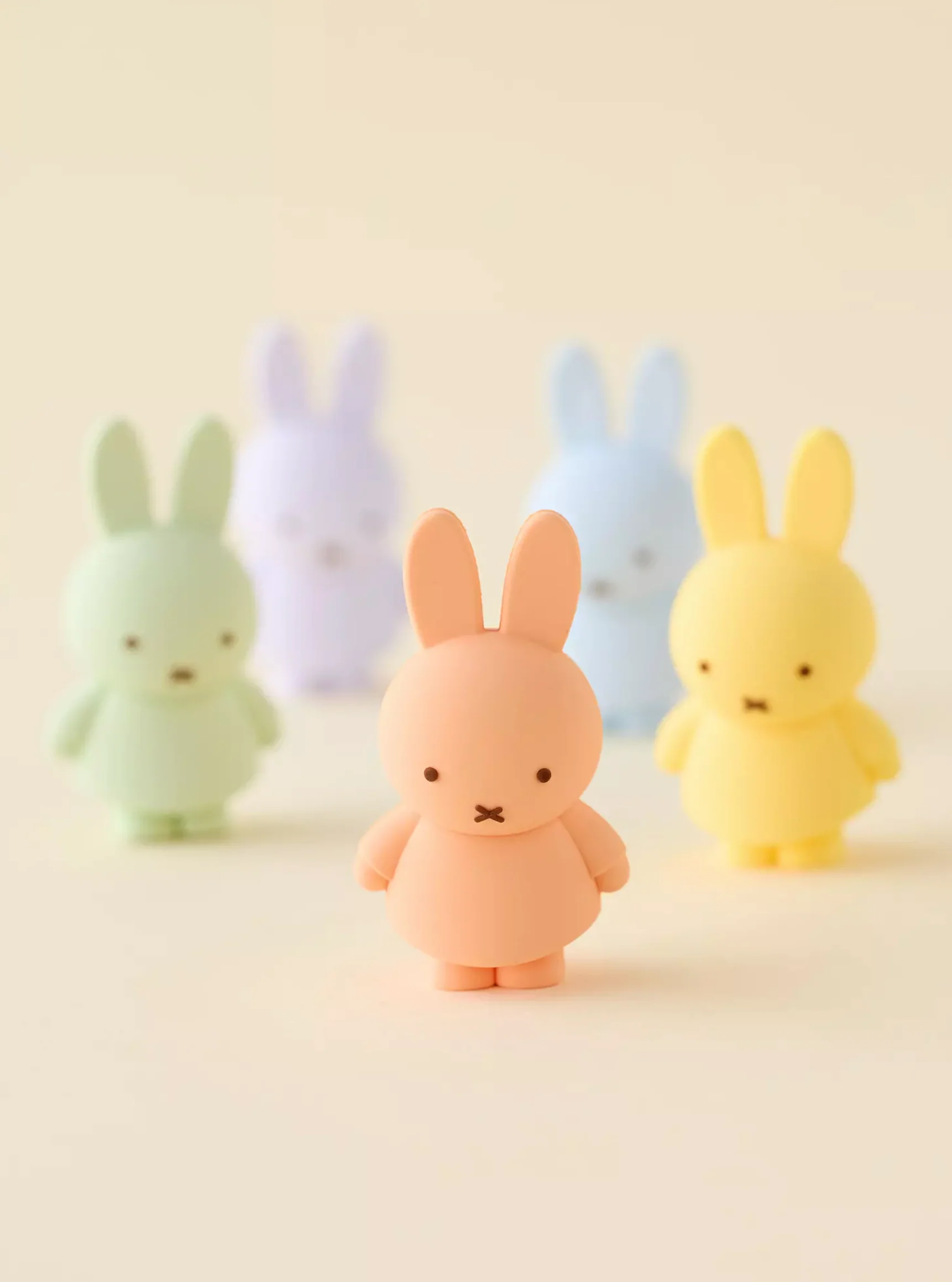 Smoko Miffy Goes Pastel Blind Box Figure - Image 5