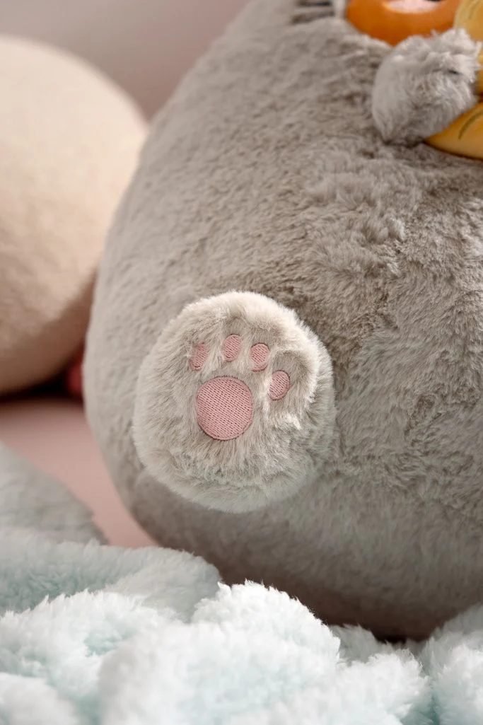 Smoko Tayto Potato Shorthaired Cat Plush (Gray Ver) - Image 4