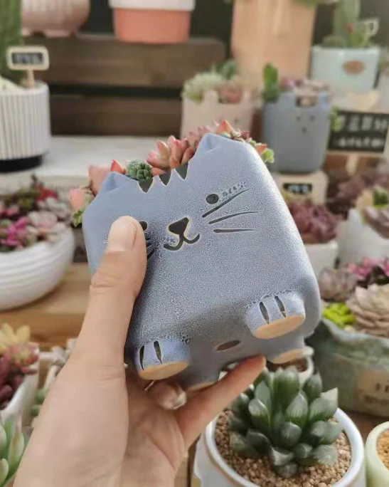 Super-Cute Cartoon Cats Tri-Color Set - Image 4